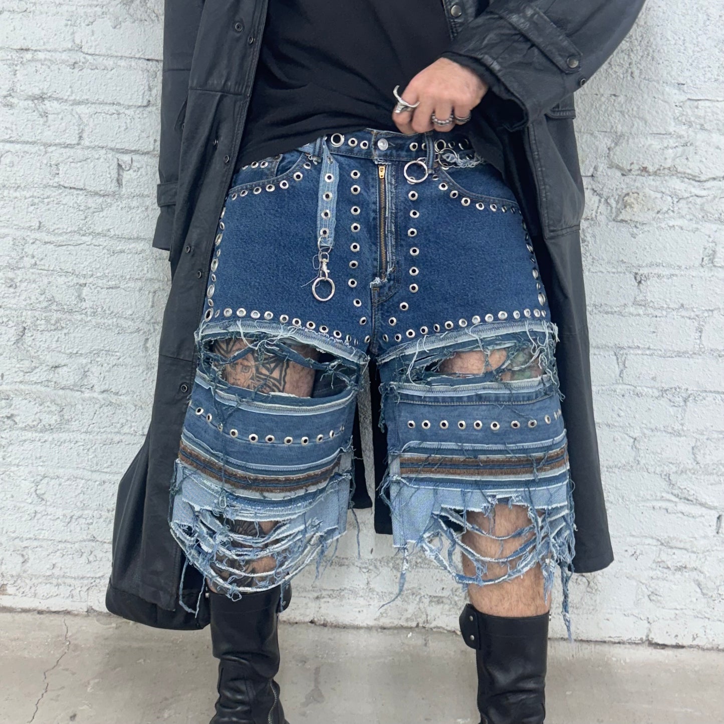 CLOWDEZ 1/1 W34 Denim Distressed Shorts