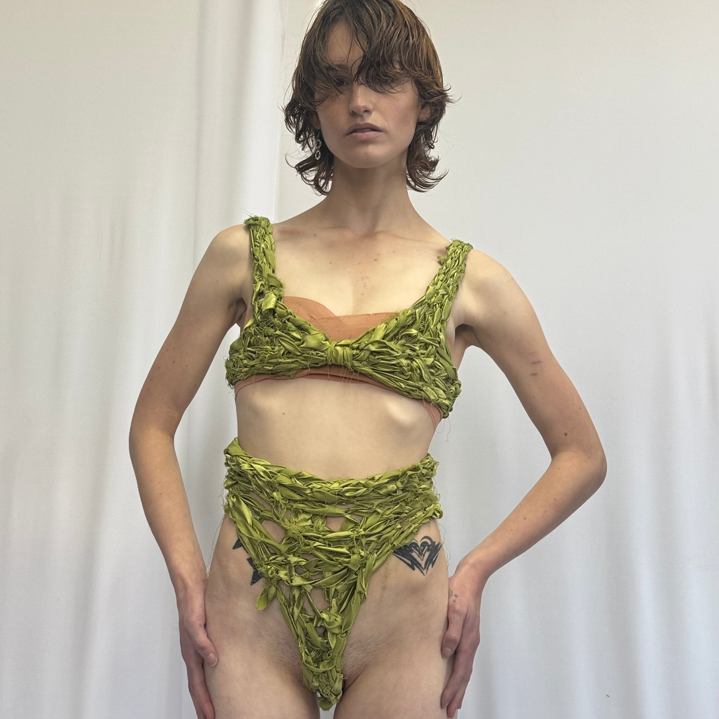 RAVEN CRAVE LIME GREEN KNOTTED GREEN BRA TOP AND HIGH WAISTED BOTTOM SET 1/1