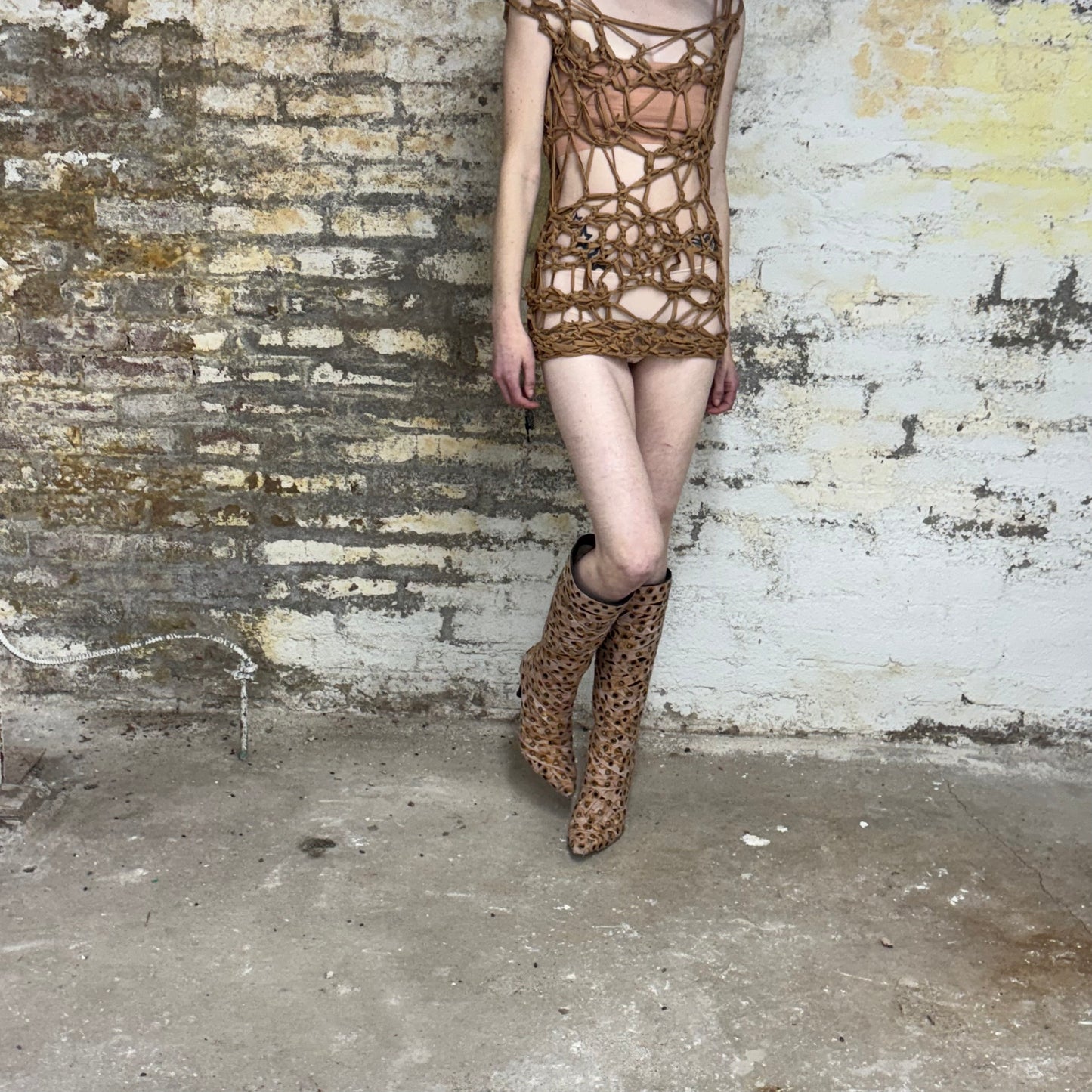 KNOTTED MINI DRESS 1/1