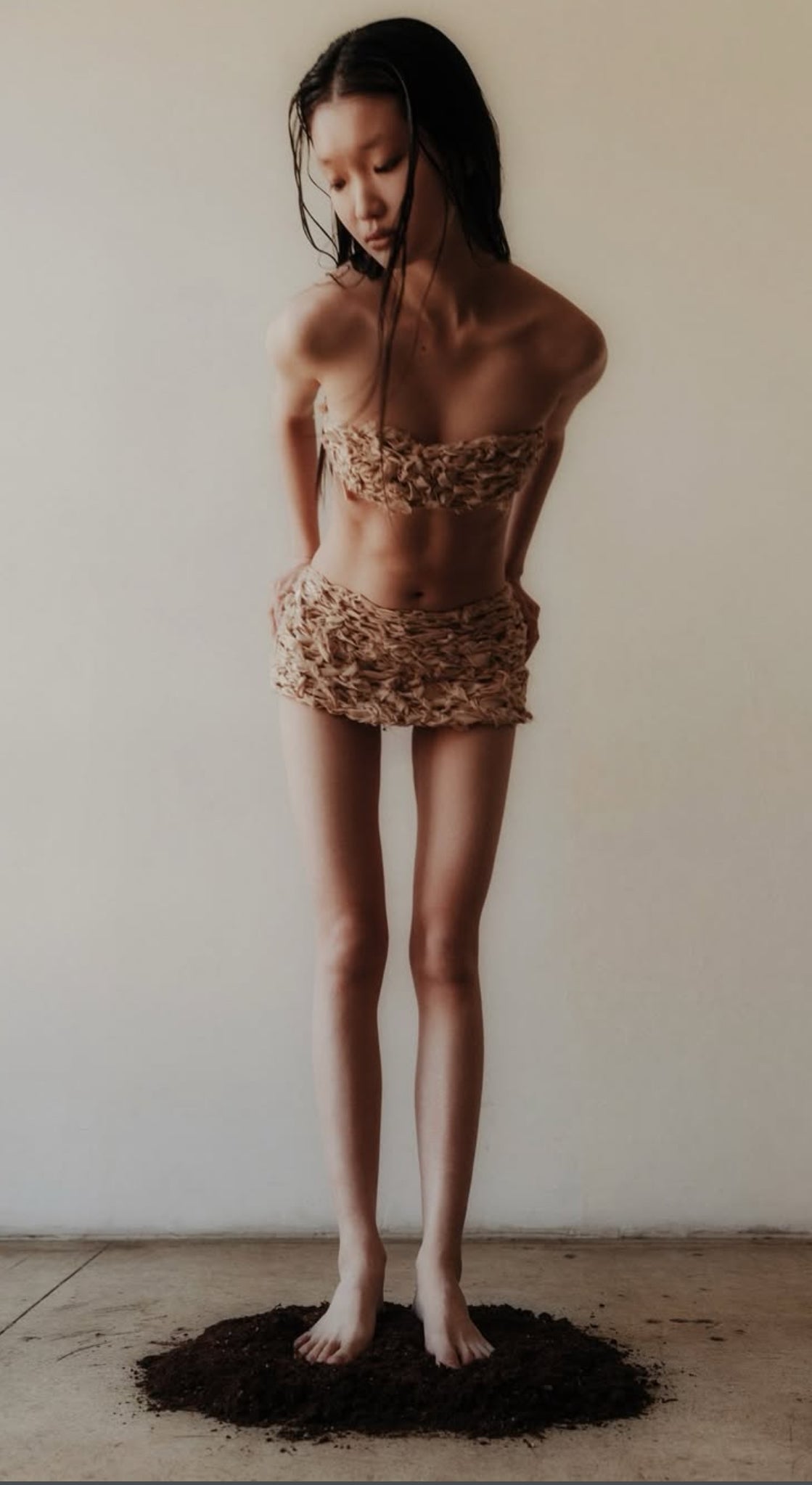 RAVEN CRAVE BEIGE KNOTTED SKIRT 1/1