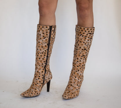 HIROKO HATA BEIGE EYELET BOOTS