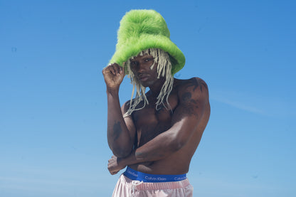 FEATHER & SILK BAD HAT