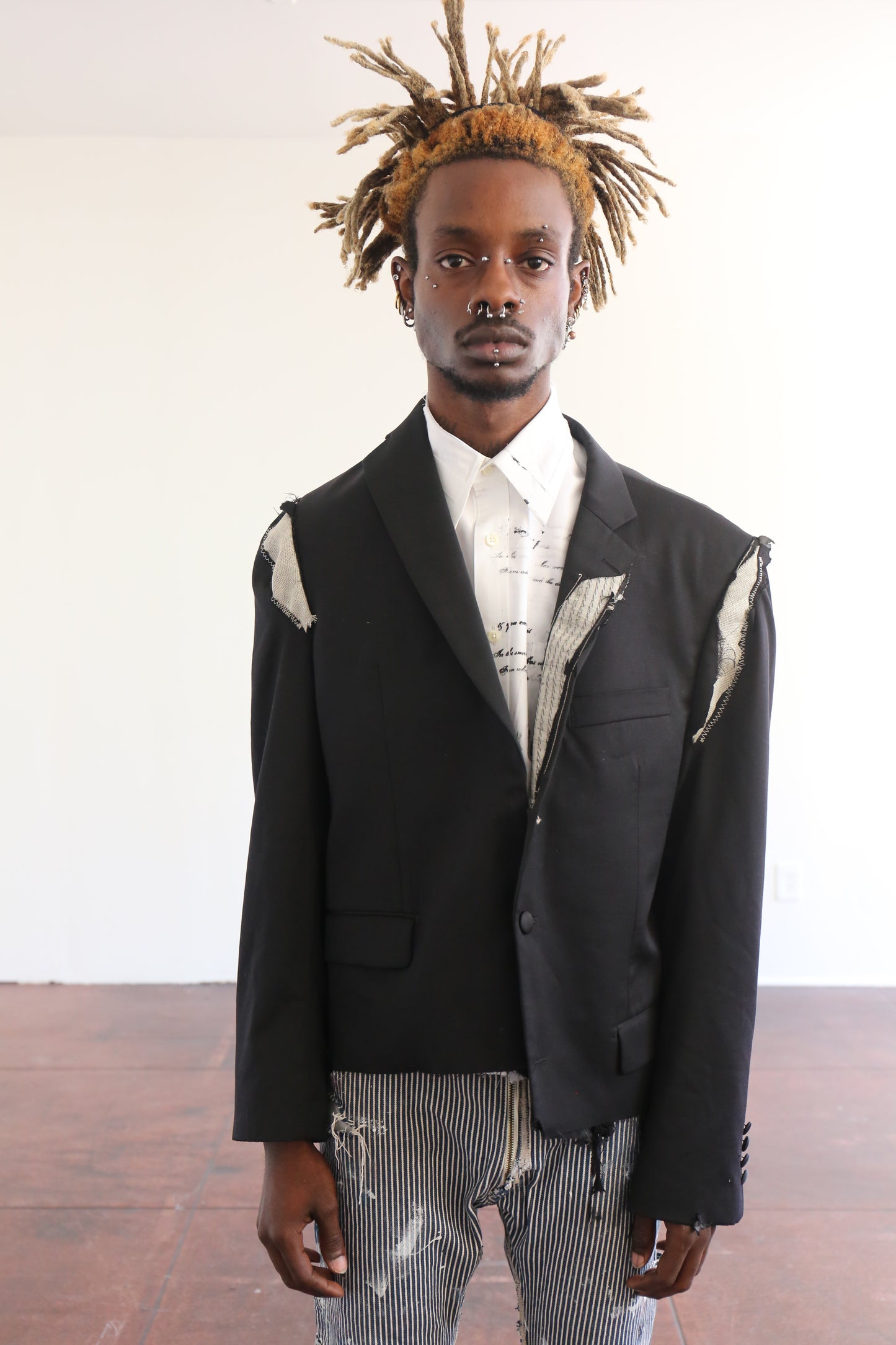 CD1974 RIPPED DINNER JACKET