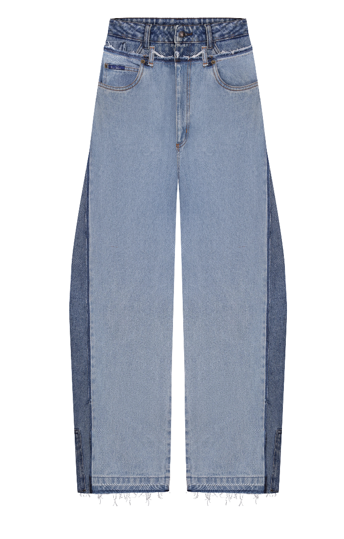 WIDE LEGGED REWORKED LIGHT/MEDIUM WASH JEANS 1/1